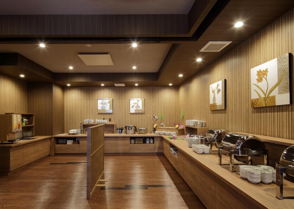 Hotel Route-Inn Hita Ekimae Экстерьер фото